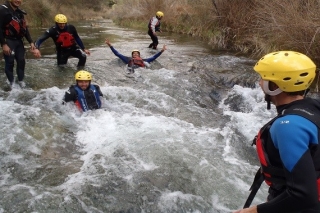  Fare il bagno nel fiume 